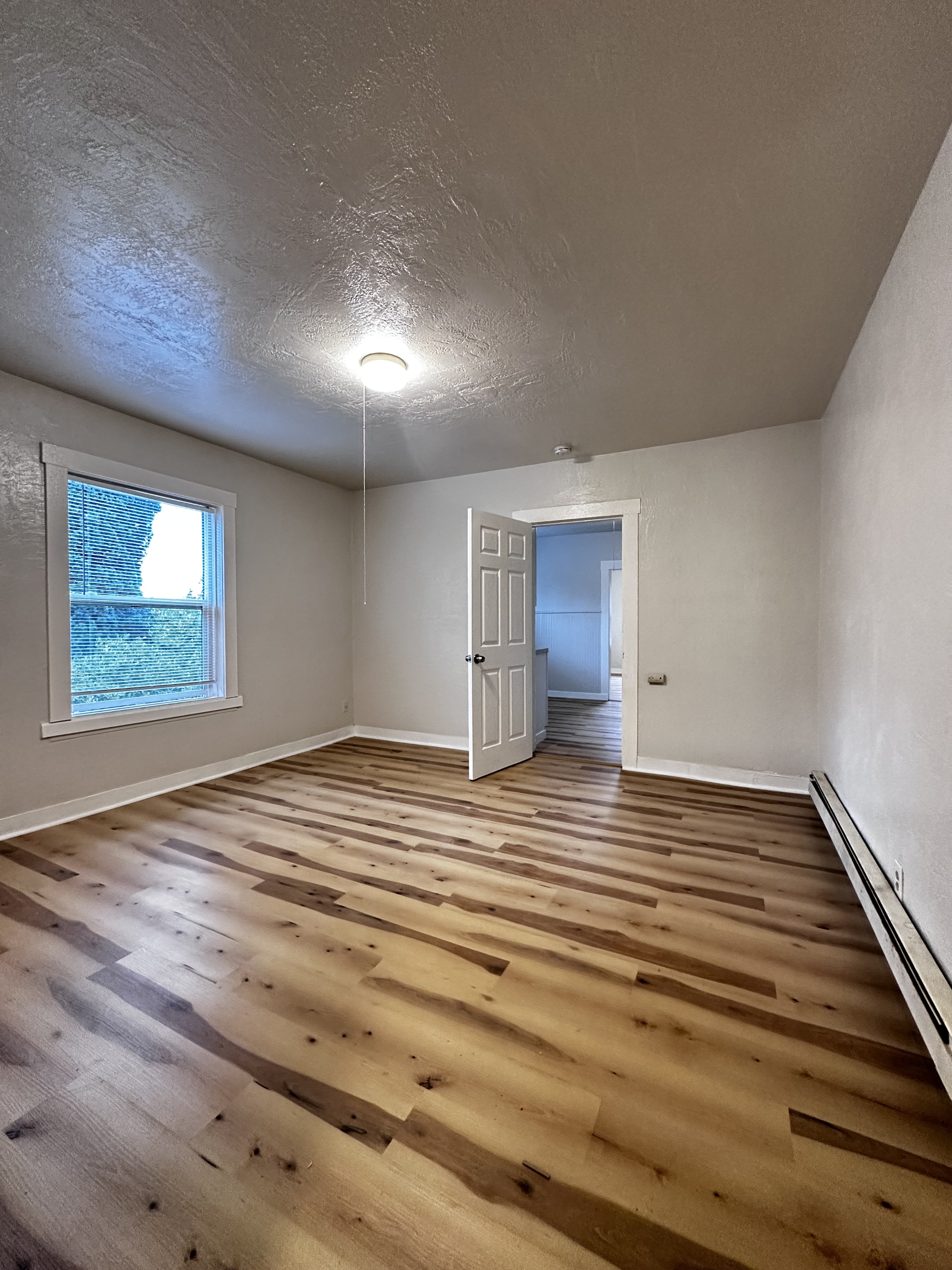 3rd St. (1320) New - 8